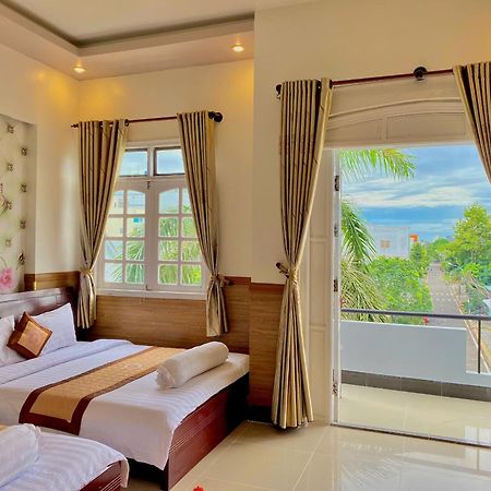 Phuc Hung 2 Hotel Rạch Giá Kültér fotó