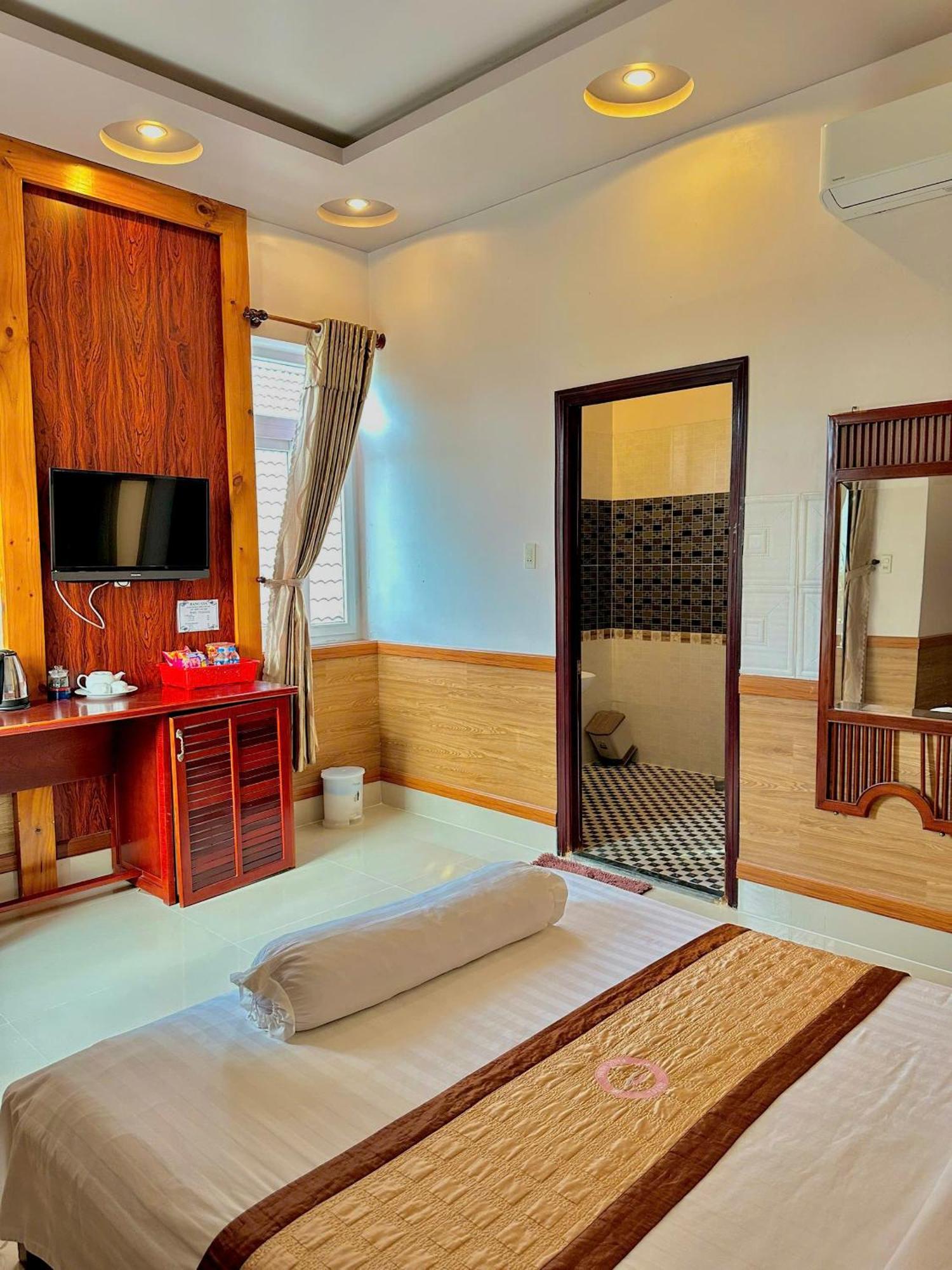 Phuc Hung 2 Hotel Rạch Giá Kültér fotó
